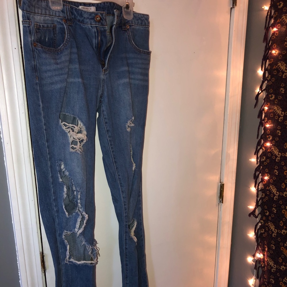 Forever 21 Ripped Relaxed fit Jeans
